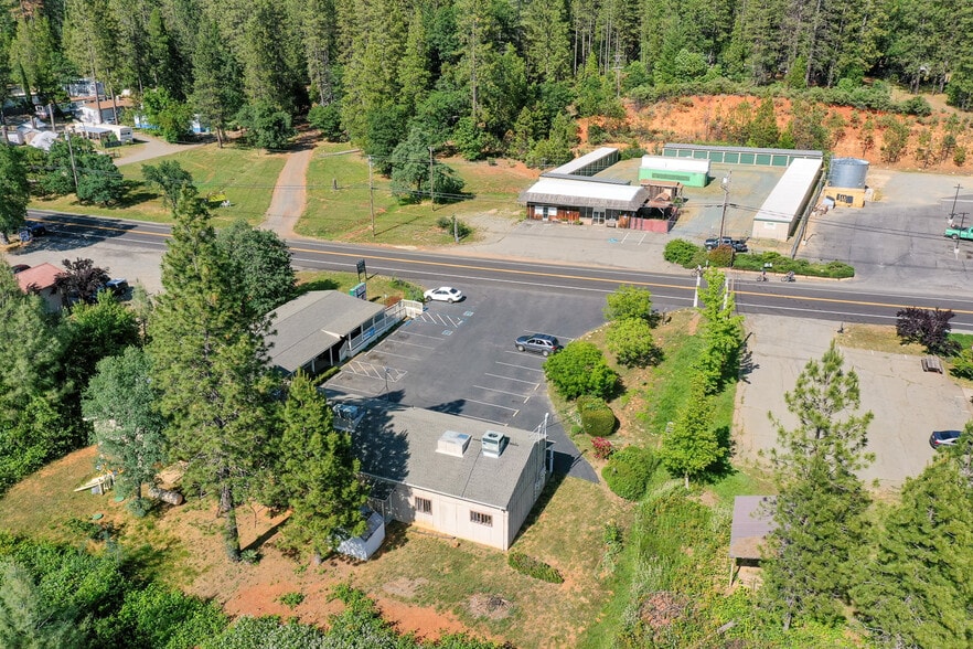 More Photos Of 16850 Willow Glen Rd, Brownsville Storefront Retail Office For Sale