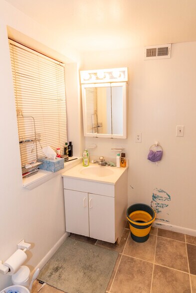 More Photos Of 401-405 S High St, Baltimore Storefront Retail Residential For Sale