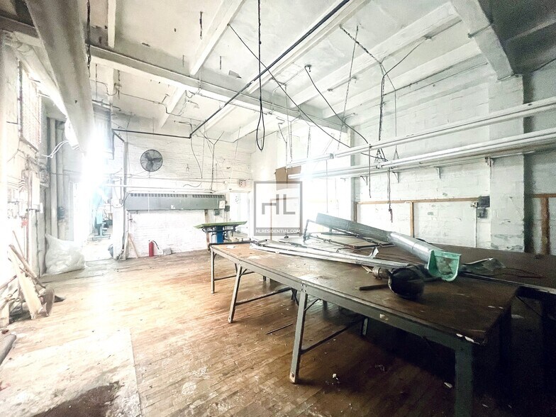 More Photos Of 478 Onderdonk Ave, Ridgewood Apartments For Lease