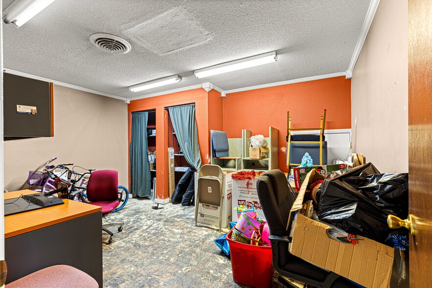 More Photos Of 484 Emerald Rd, Ocala Religious Facility For Sale