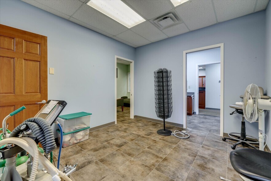 More Photos Of 1466 Columbia Hwy N, Aiken Medical For Sale