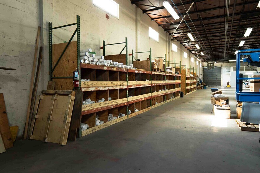 More Photos Of 500 W 84th St, Hialeah Warehouse For Sale