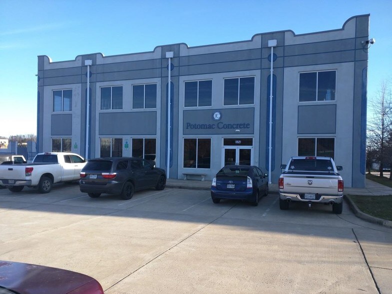 Primary Photo Of 11521 Robertson Dr, Manassas Office For Lease