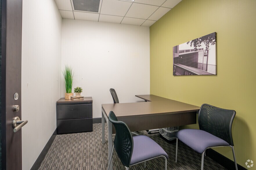 More Photos Of 445 Dexter Ave, Montgomery Coworking Space