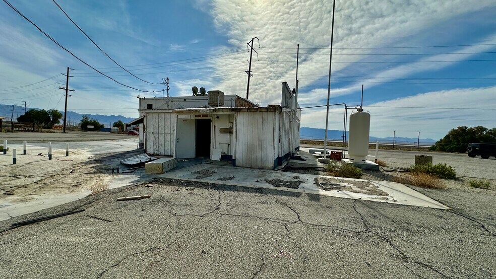 More Photos Of 82264 Trona Rd, Trona Service Station For Sale