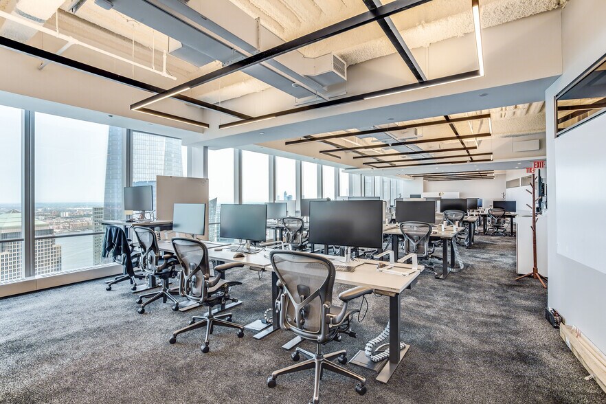 More Photos Of 4 World Trade Center, New York Office For Lease