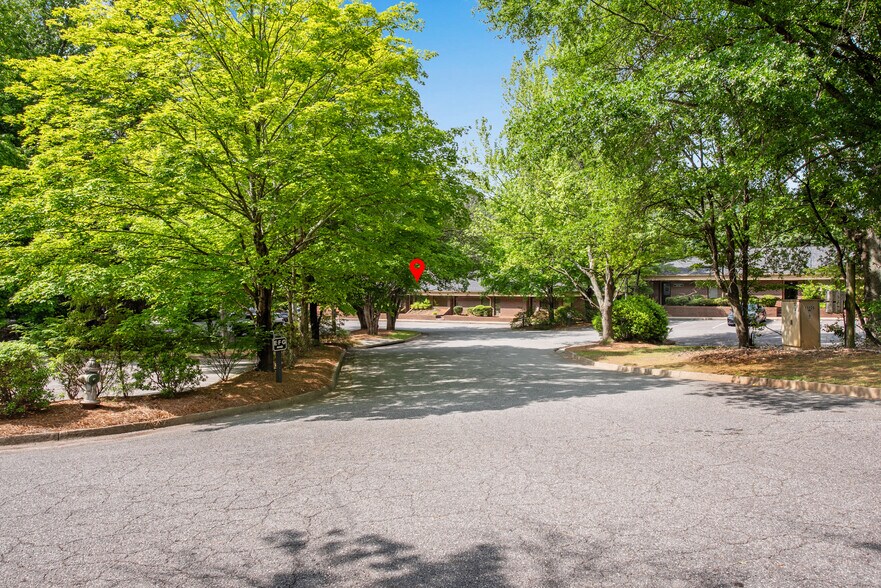More Photos Of 11205 Alpharetta Hwy, Roswell Office Residential For Sale