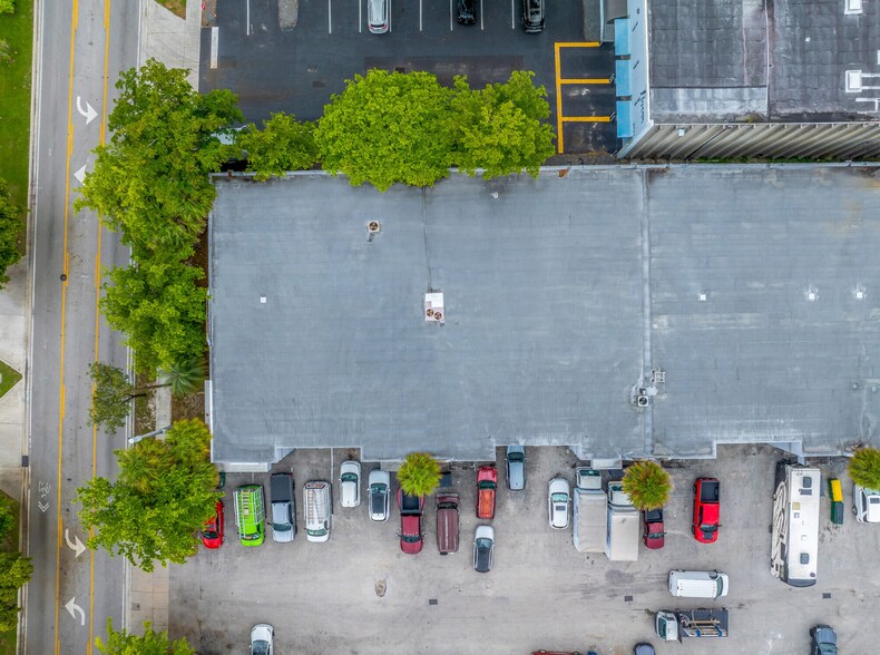 More Photos Of 2693 W 76th St, Hialeah Warehouse For Sale