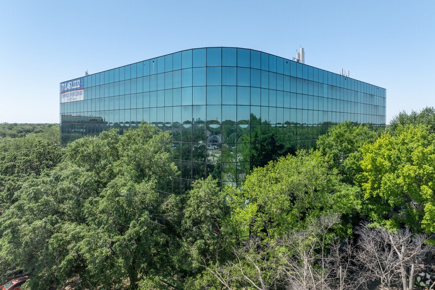 More Photos Of 1880 Dairy Ashford Rd, Houston Office For Lease