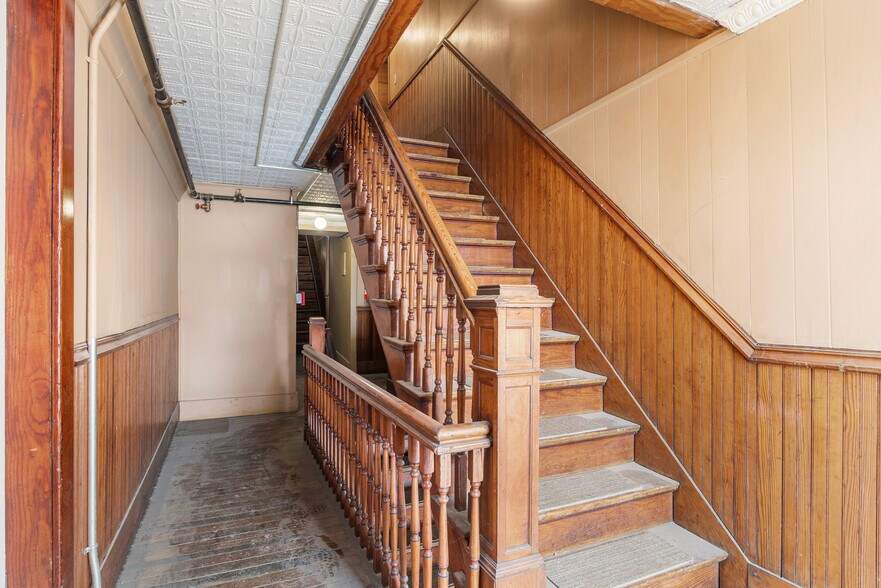 More Photos Of 4 Elm St, Lancaster Apartments For Sale