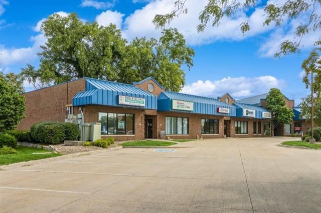 More Photos Of 24 Sturgis Corner Dr, Iowa City Storefront Retail Office For Sale