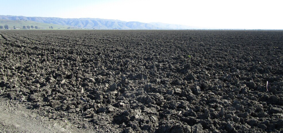 More Photos Of 8505 Frazier Lake Rd, Hollister Land For Sale