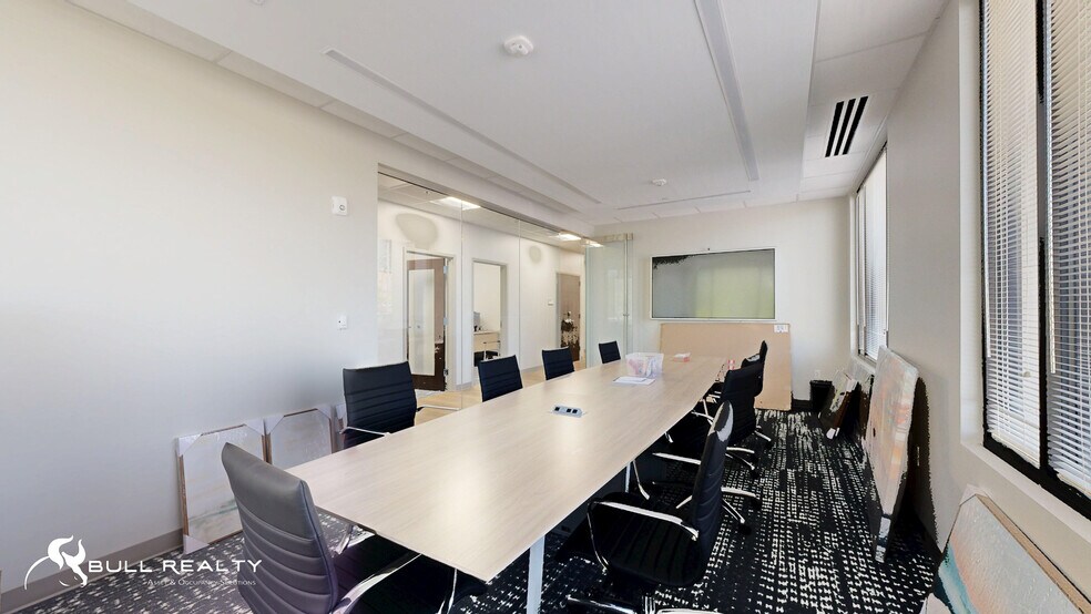 More Photos Of 34 Upper Riverdale Rd, Riverdale Medical For Lease