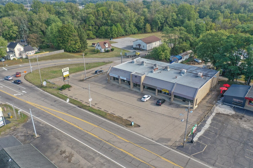 More Photos Of 2700-2728 Cleveland Ave SW, Canton General Retail For Sale