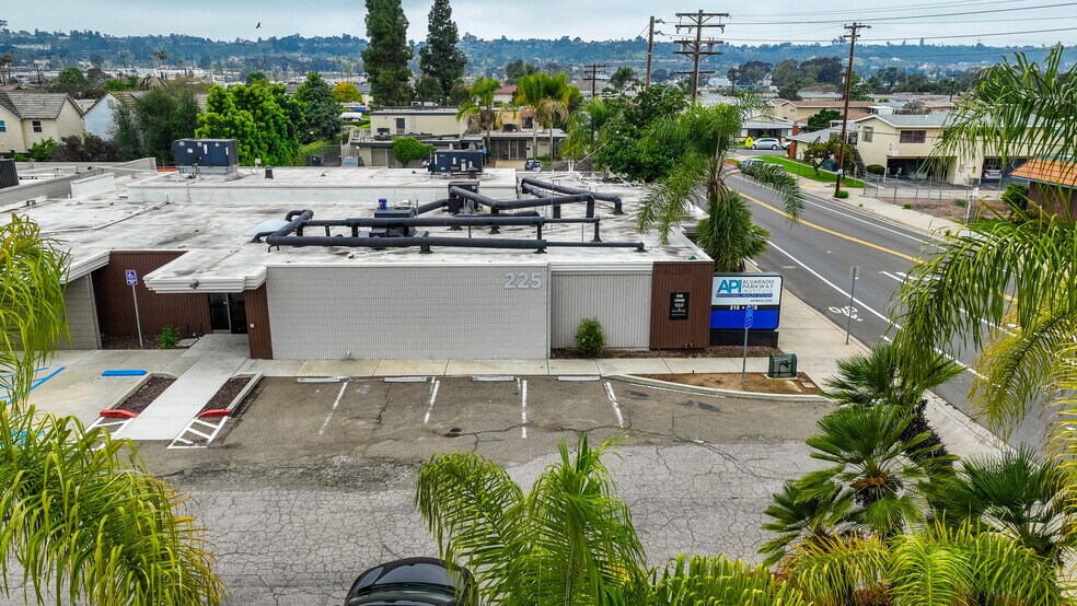 More Photos Of 225 W Madison Ave, El Cajon Medical For Lease