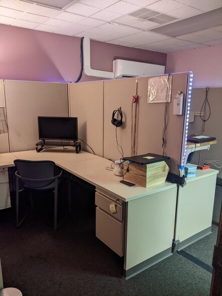 More Photos Of 5600 Kentshire Dr, Dayton Loft Creative Space For Sale