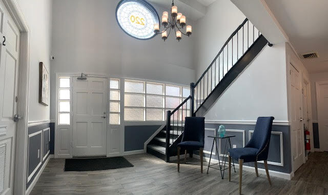 More Photos Of 220 Mineola Blvd, Mineola Office For Lease