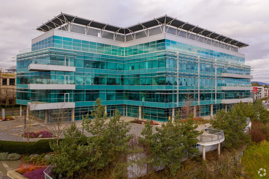 More Photos Of 655 Tyee Rd, Esquimalt Office For Sale