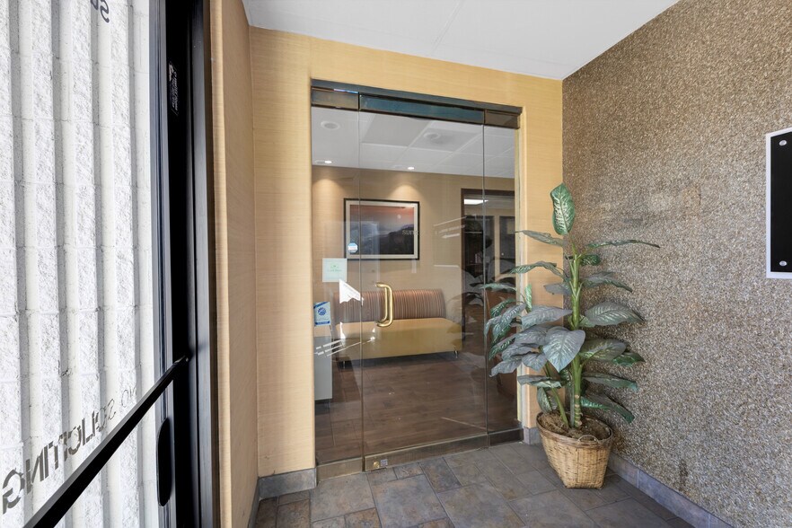 More Photos Of 4431 S Eastern Ave, Las Vegas Medical For Lease