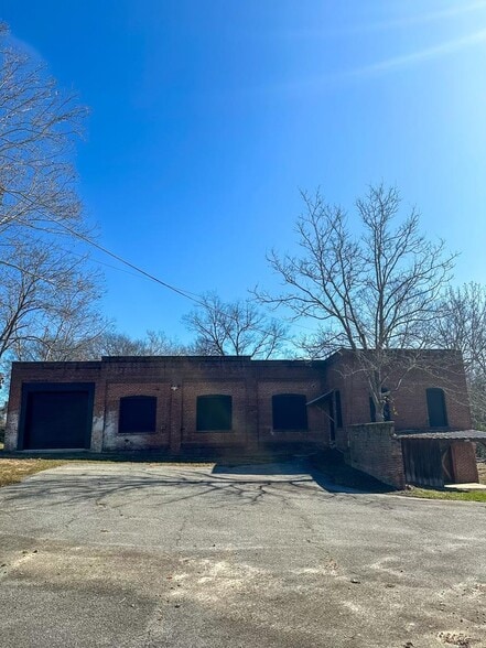 Primary Photo Of 305 S Orange Ave, Eufaula Industrial For Sale