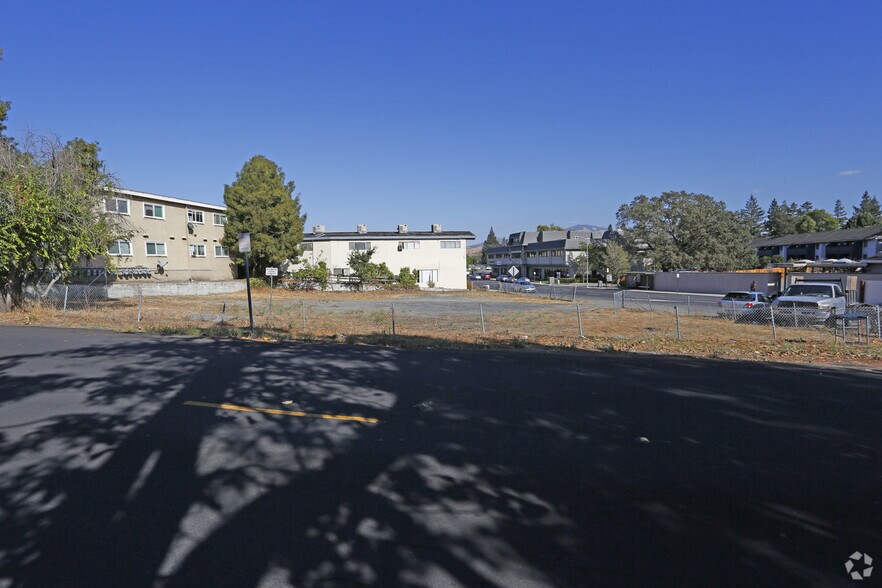 More Photos Of 1299 Boulevard Way, Walnut Creek Land For Sale