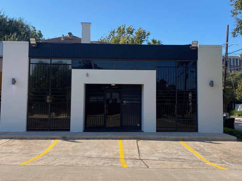 More Photos Of 621 Richmond Ave, Houston Restaurant For Lease
