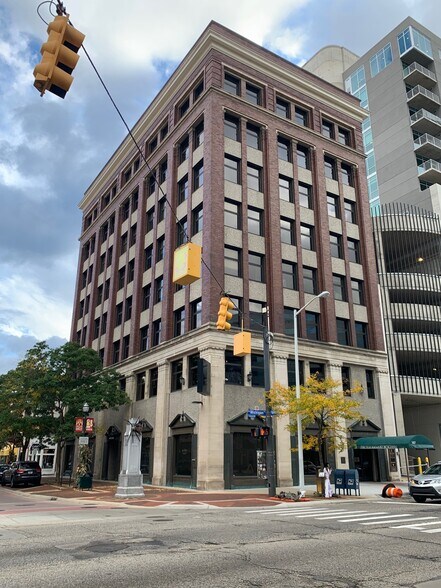 More Photos Of 107 W Michigan Ave, Kalamazoo Office For Lease