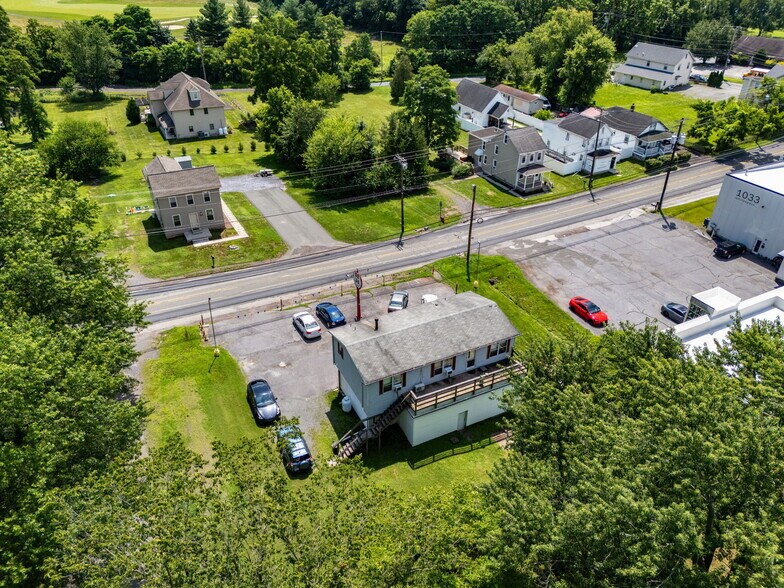 More Photos Of 993 S Hanover St, Pottstown Service For Sale