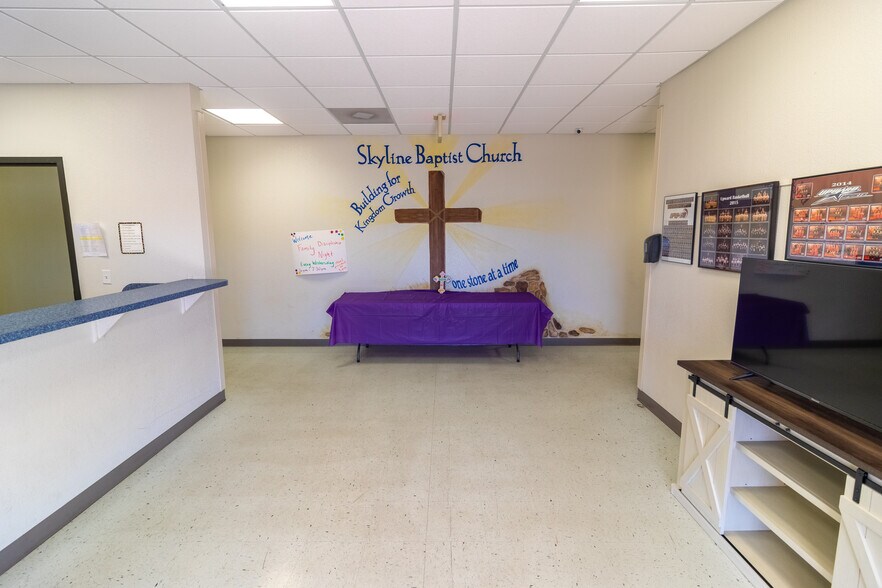 More Photos Of 906 Trimmier Rd, Killeen Religious Facility For Sale