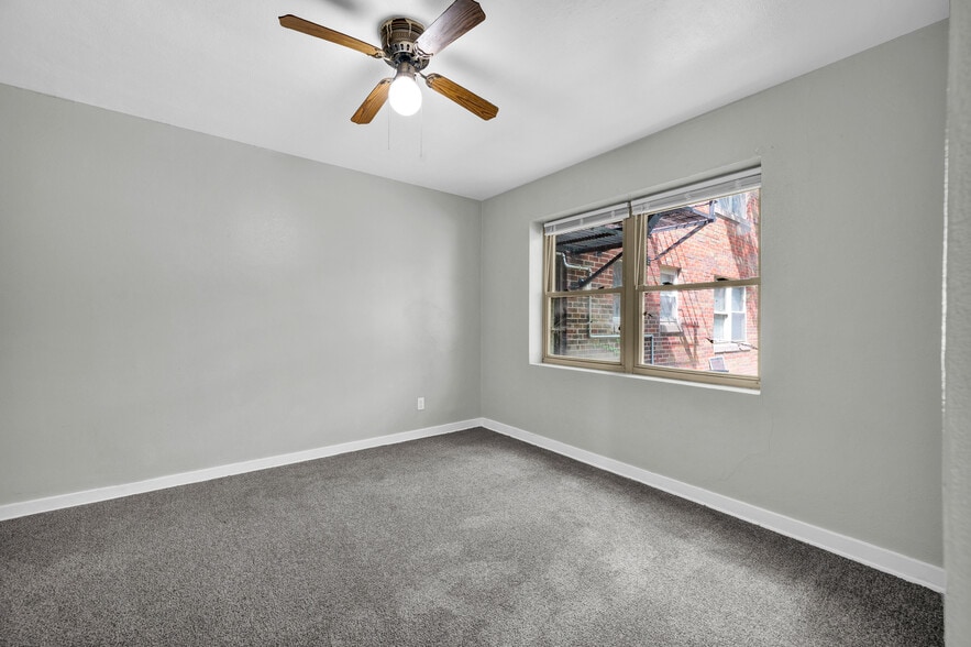 More Photos Of 1203 E 11th St, Davenport Apartments For Sale