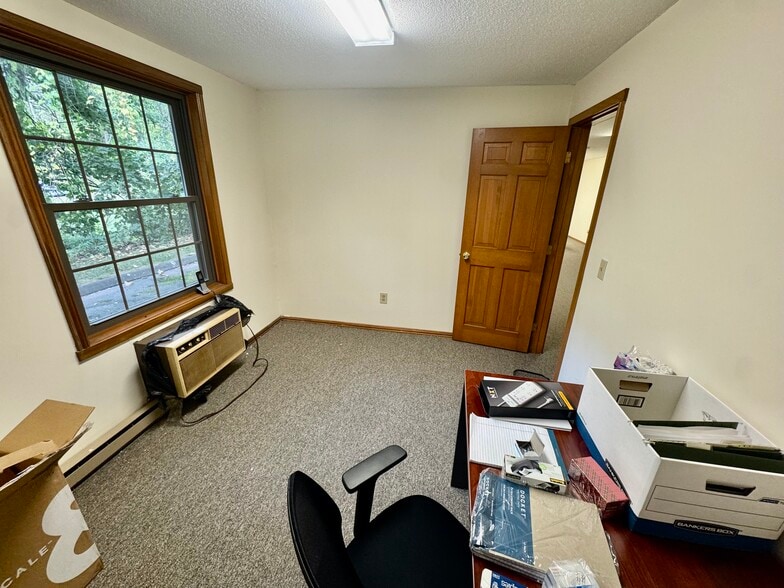 More Photos Of 24 West Rd, Ellington Apartments For Sale