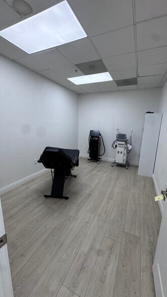 More Photos Of 3025 W Sahara Ave, Las Vegas Medical For Sale