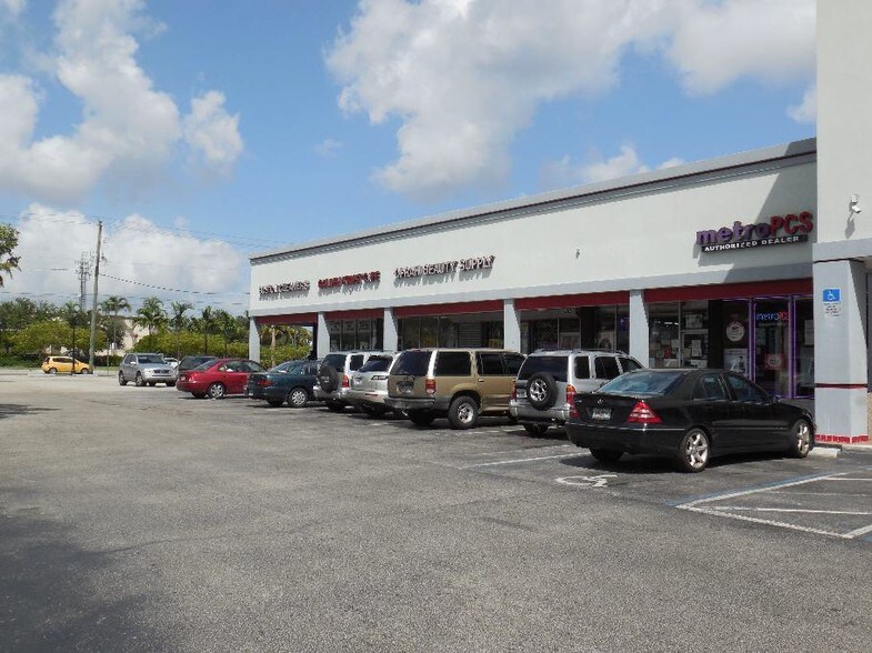 More Photos Of 5995-6081 W Sunrise Blvd, Sunrise Storefront Retail Office For Lease