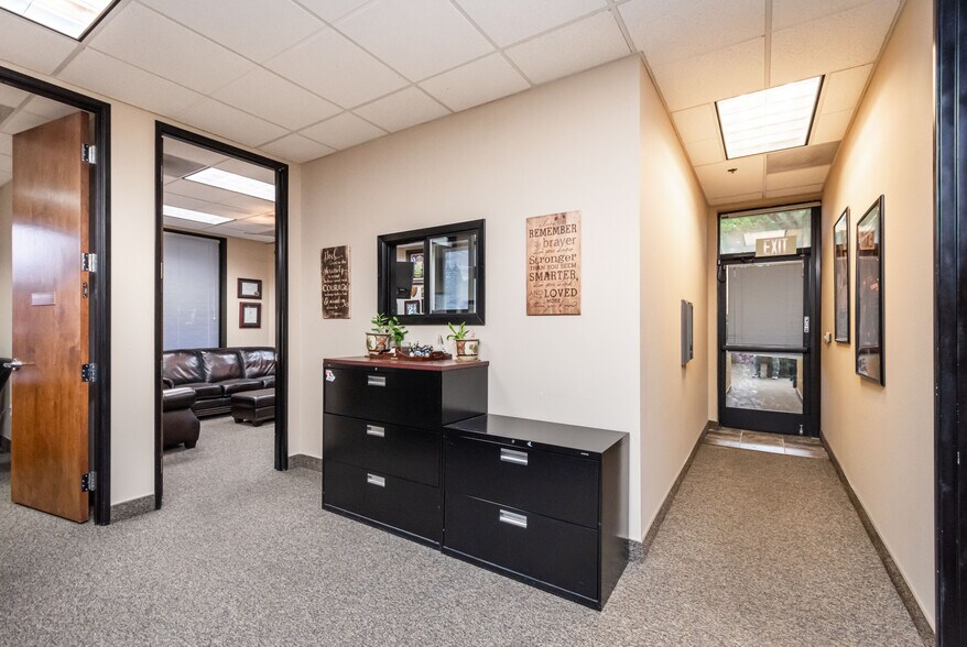 More Photos Of 8203 Sierra College Blvd, Roseville Office For Sale