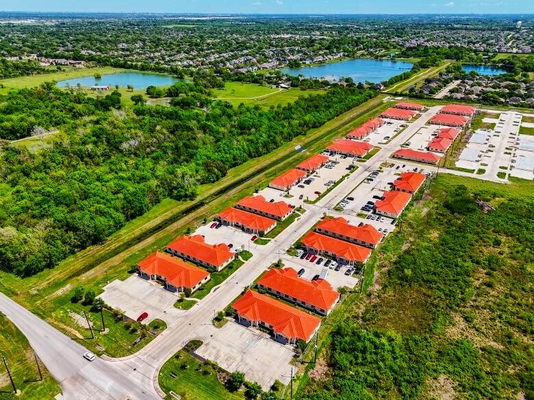 More Photos Of 2743 Smith Ranch Rd, Pearland Office For Lease