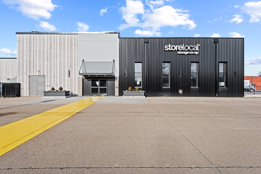 Primary Photo Of 947 US-6, Iowa City Self Storage For Sale