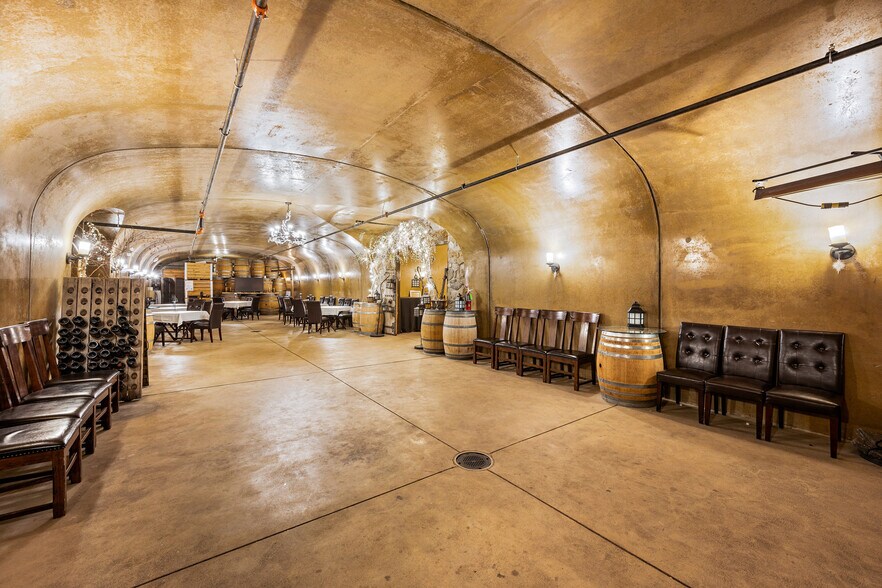More Photos Of 250 Karma Kanyon Dr, Chelan Winery Vineyard For Sale