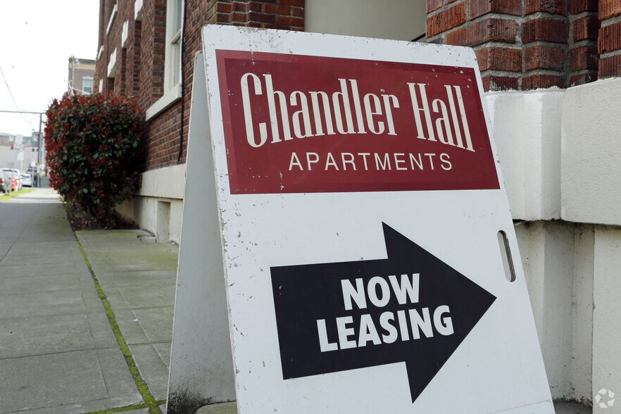 More Photos Of 119 W Roy St, Seattle Multifamily For Sale
