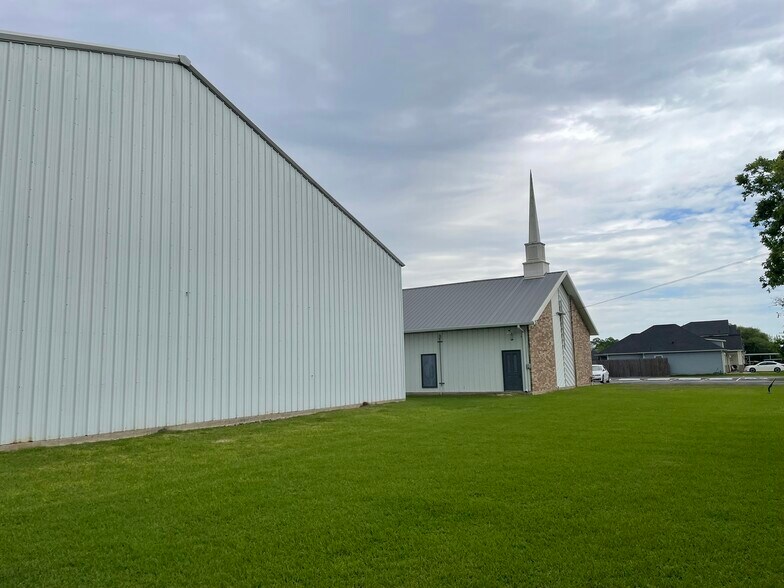 More Photos Of 11141 N Avenue L, La Porte Religious Facility For Sale