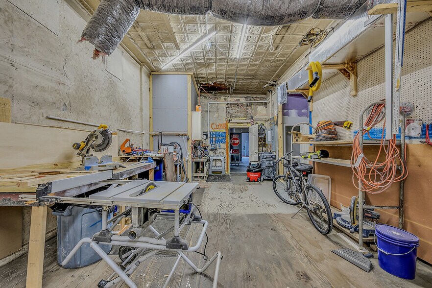 More Photos Of 515 Wyoming Ave, Scranton Flex For Sale