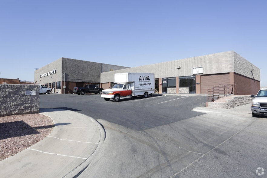 Primary Photo Of 671 Middlegate Rd, Henderson Warehouse For Lease