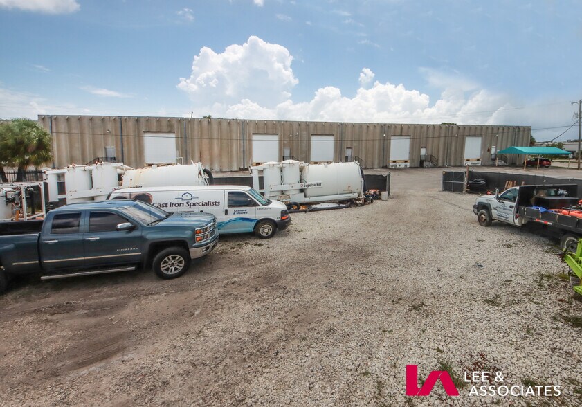 More Photos Of 1401 SW 8th St, Pompano Beach Warehouse For Lease