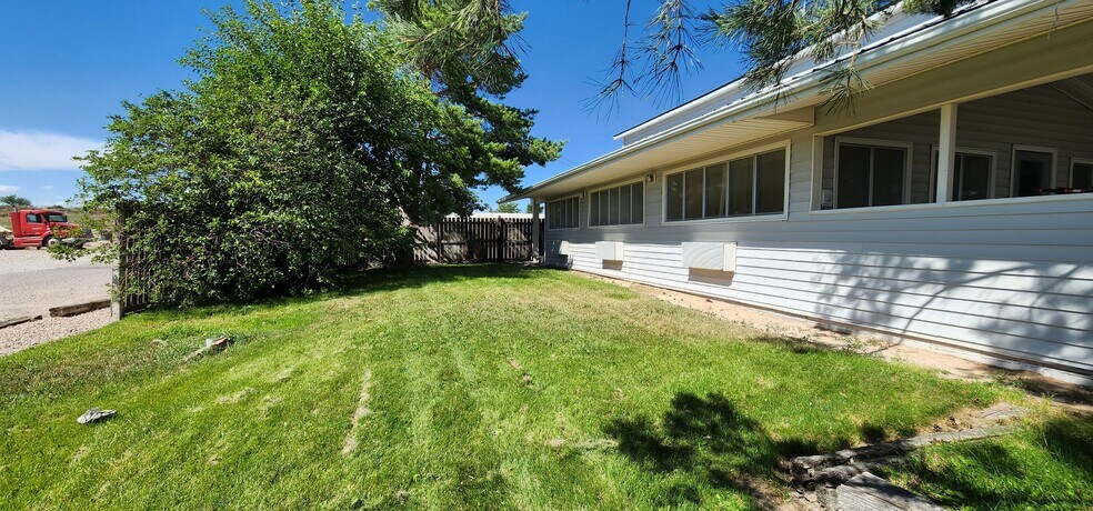 More Photos Of 1704 S Highway 71, Kimball Hotel For Sale