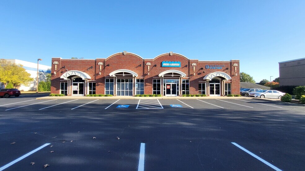 More Photos Of 1054 E Butler Rd, Greenville Storefront Retail Office For Lease
