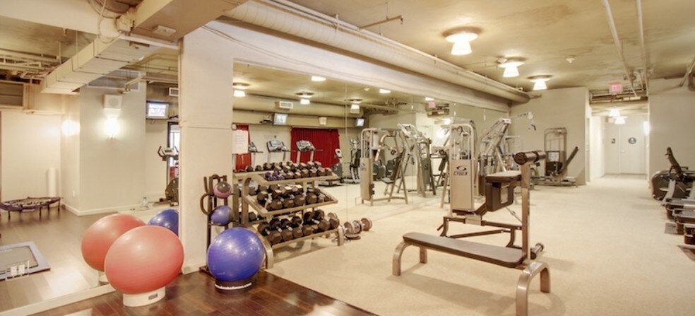 More Photos Of 610 S Main St, Los Angeles Apartments For Lease