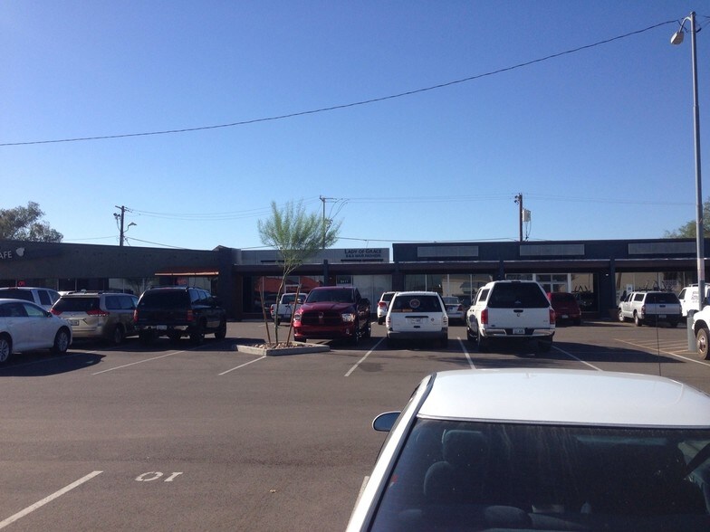 More Photos Of 8401-8435 W Peoria Ave, Peoria Storefront Retail Office For Lease