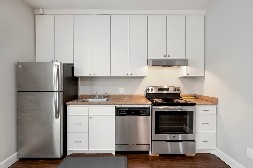 More Photos Of 1226 Heights Blvd, Houston Office For Sale