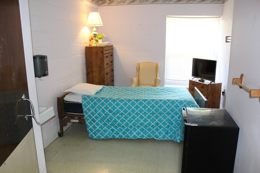 More Photos Of 67 Mountainbrook Rd, Asheville Assisted Living For Sale