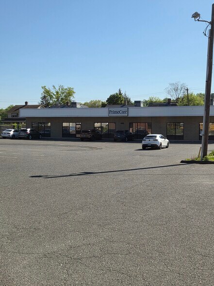 More Photos Of 572 Watertown Ave, Waterbury Restaurant For Sale