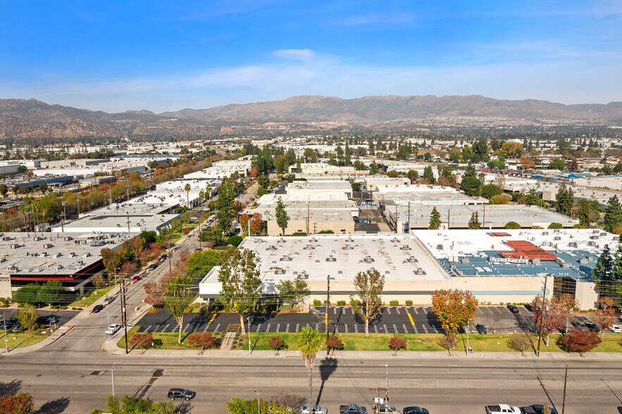 More Photos Of 21329 Nordhoff St, Chatsworth Distribution For Lease